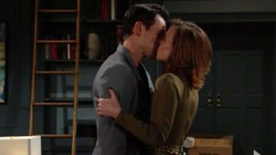 Young and the Restless Spoilers: Phyllis and Billy Make Out AGAIN!