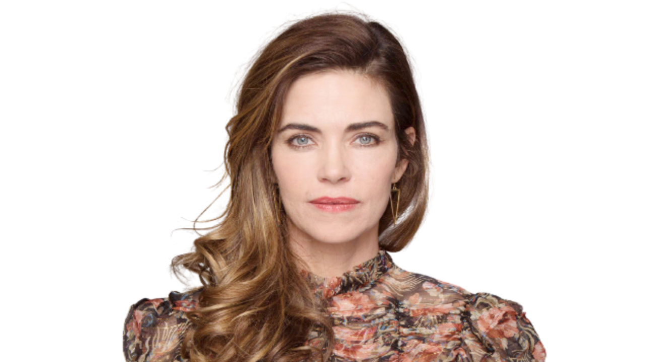 Amelia Heinle Biography The Young And The Restless