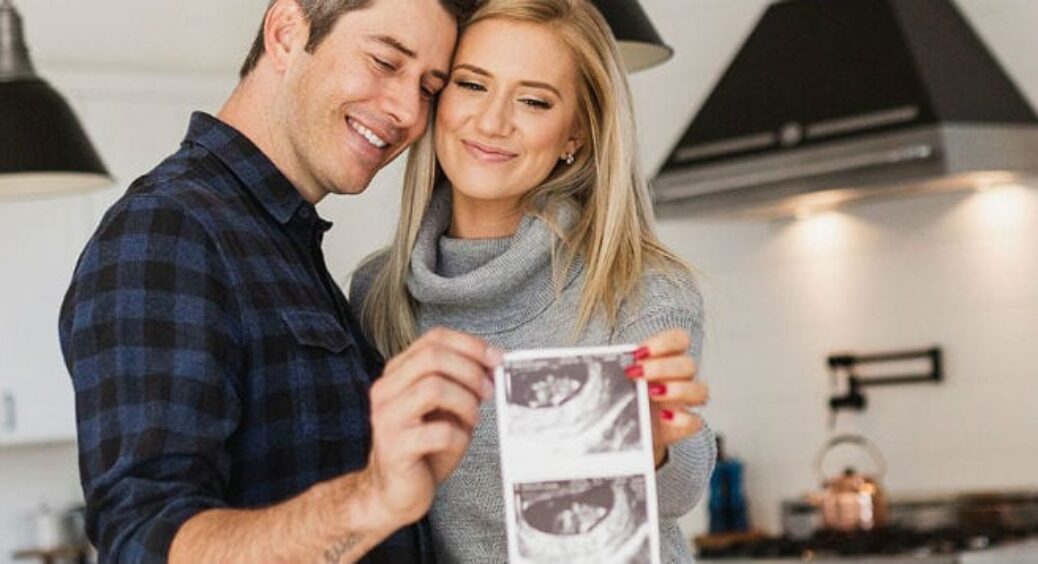 Bachelor Couple Arie Luyendyk Jr. & Lauren Burnham Expecting First Child