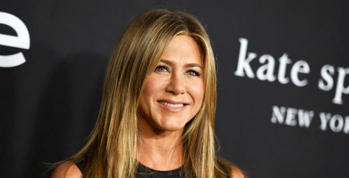 Jennifer Aniston Joins Instagram, Reveals Epic Selfie With Friends Cast