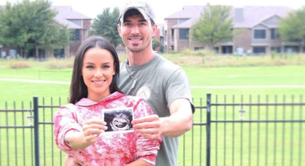Big Brother Couple Jessica Graf And Cody Nickson Welcome First Child