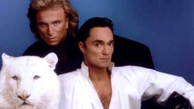 Siegfried and Roy’s Tiger Trainer Reveals Who’s To Blame After Attack!