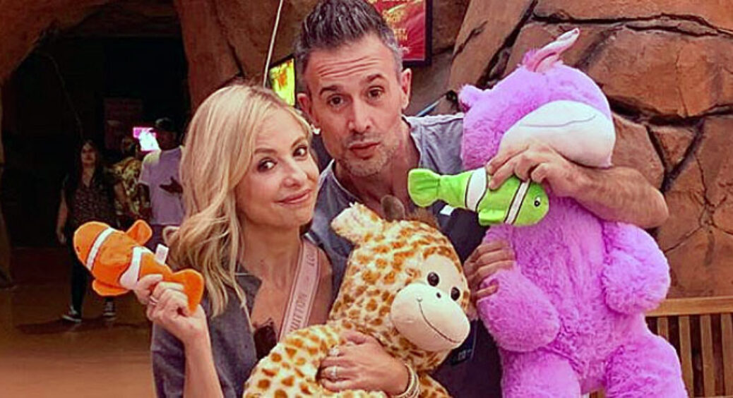 Real-Life Celebrity Couple: Sarah Michelle Gellar and Freddie Prinze Jr.