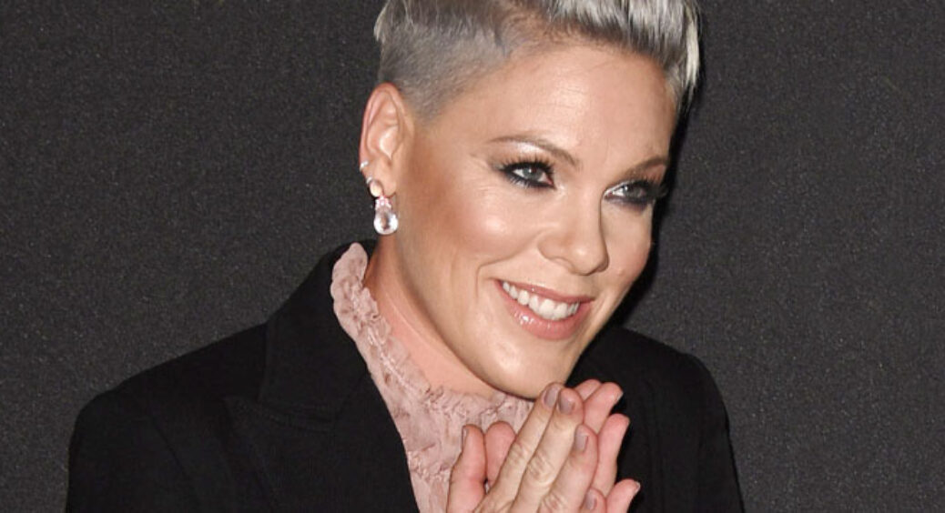 Pink Pens Awesome Note To Self About Why She’s Aging In Natural Way