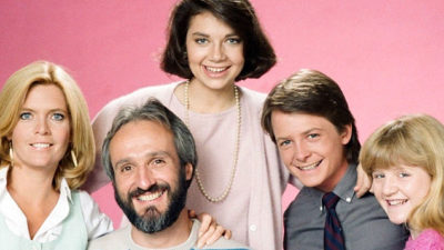 Michael J. Fox and the Cast of Family Ties Reunite on Stars in the House