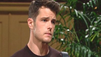 Y&R Spoilers For April 18: Jack Abbott Reaches Out To Kyle Abbott