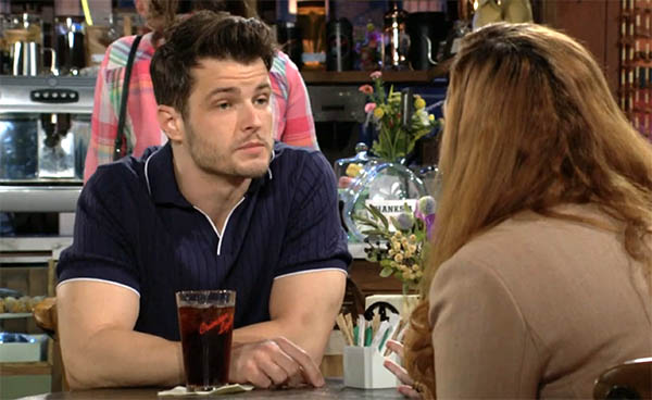 kyle updates mariah on his life on the young and the restless recap.
