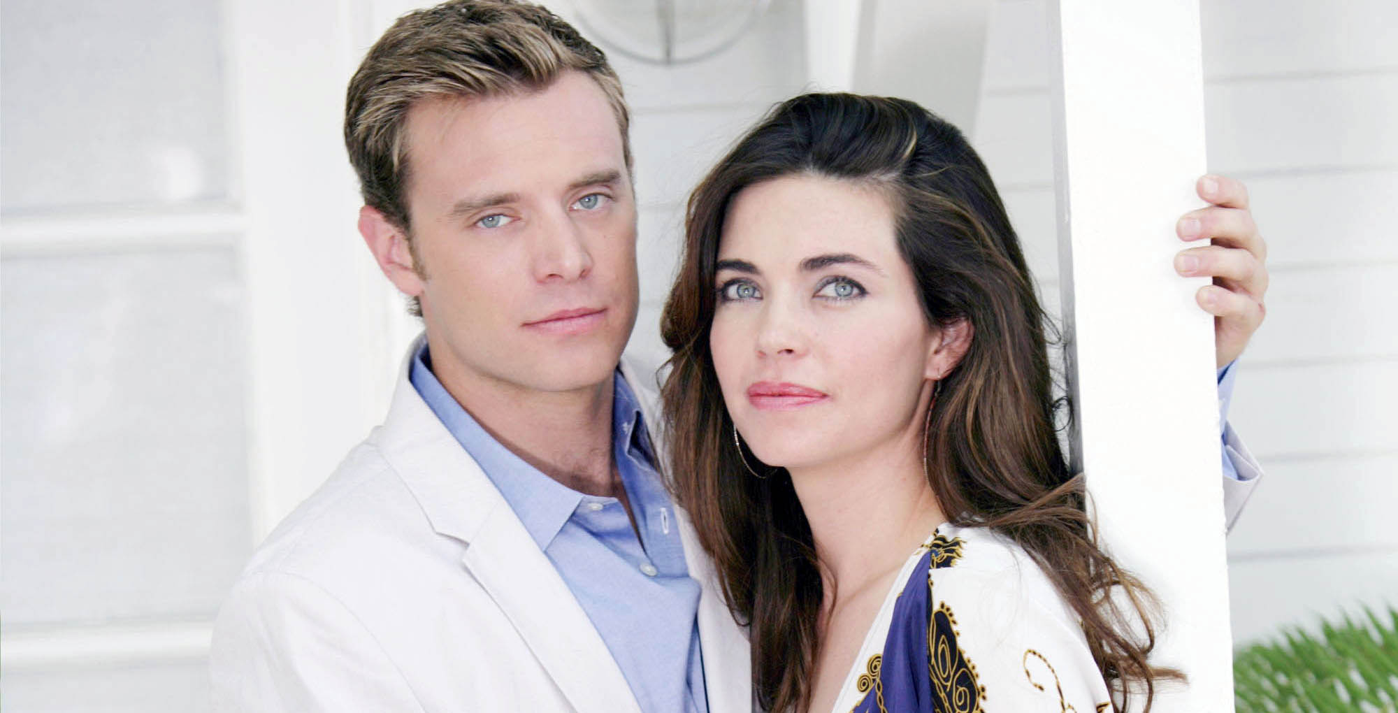 young and the restless star amelia heinle pays tribute to billy miller.