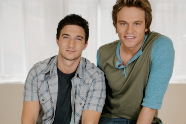 Five fast facts about General Hospital star Van Hansis