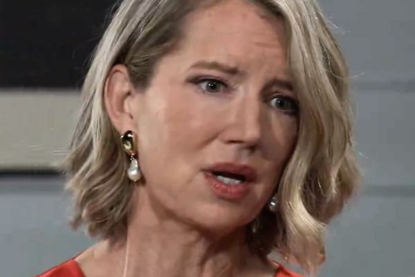 Nina has a question for Willow on GH.