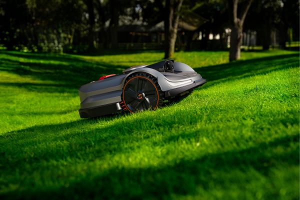 Sunseeker X7 Gen 2 hill mowing.
